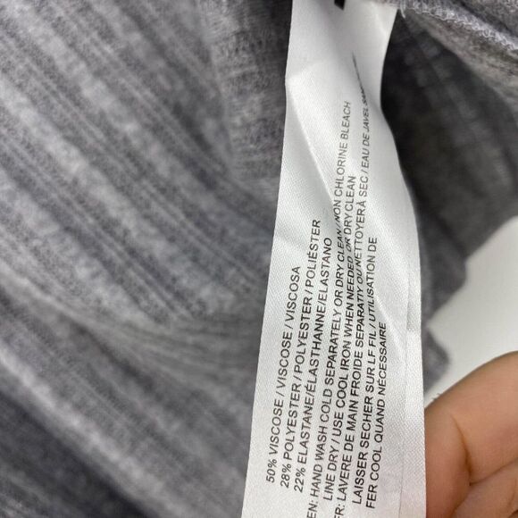 Band of Gypsies Westminster Heather Gray Asymmetrical Hem Sweater Medium - Picture 7 of 8